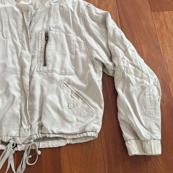NWOT Young Fabulous & Broke Clara Utility Bomber Jacket Size S - Picture 5 of 12